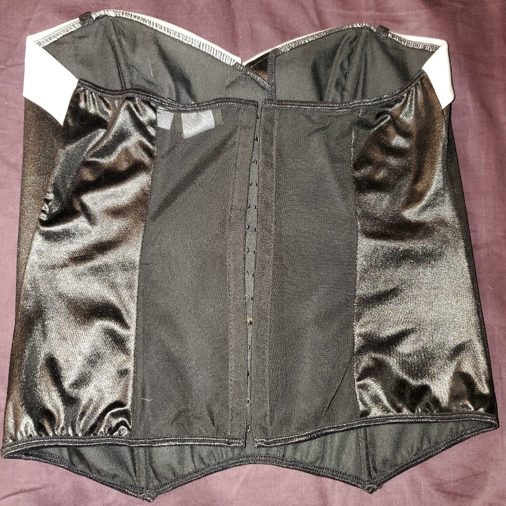 Bustier - Picture 2 of 2